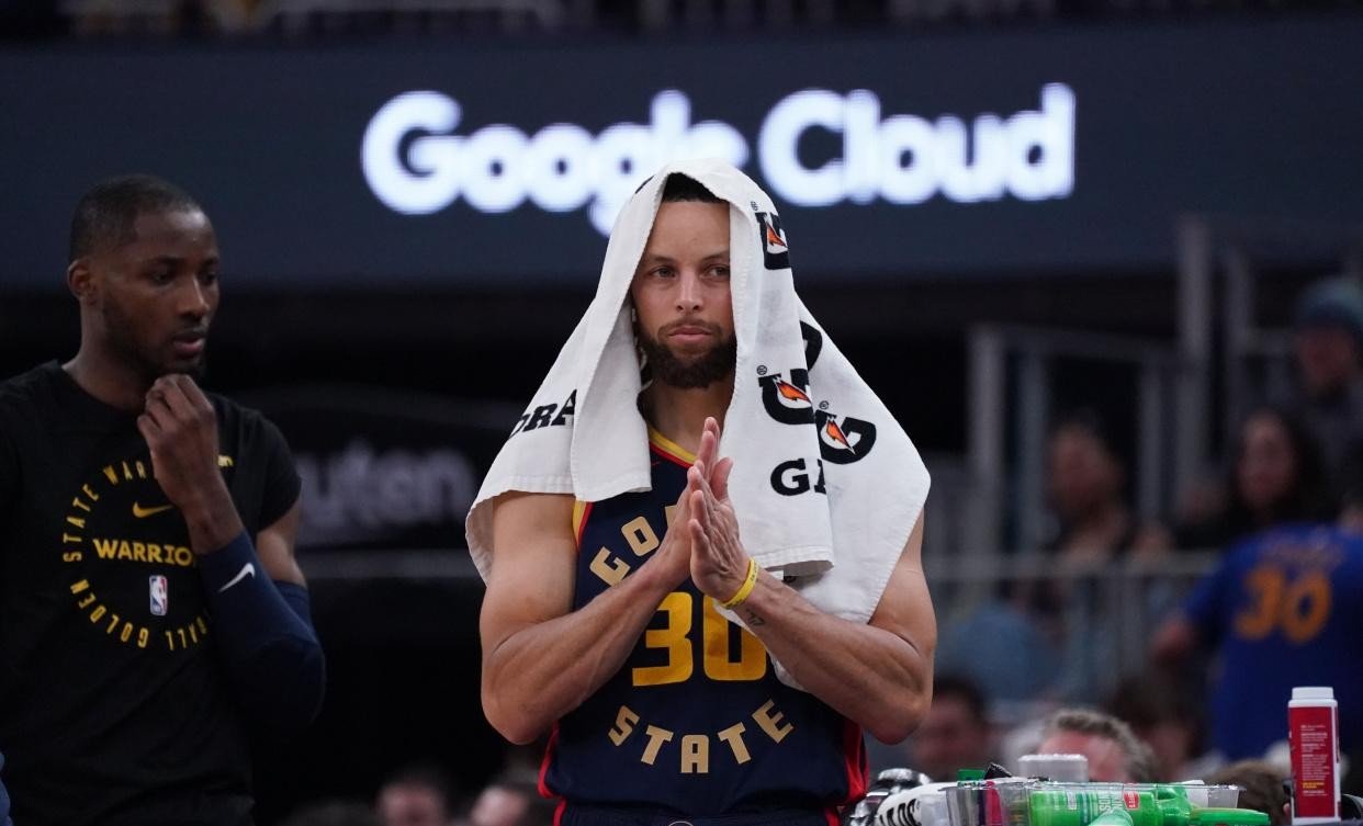 快船血洗南韩男篮，库里爆发神勇的简单介绍